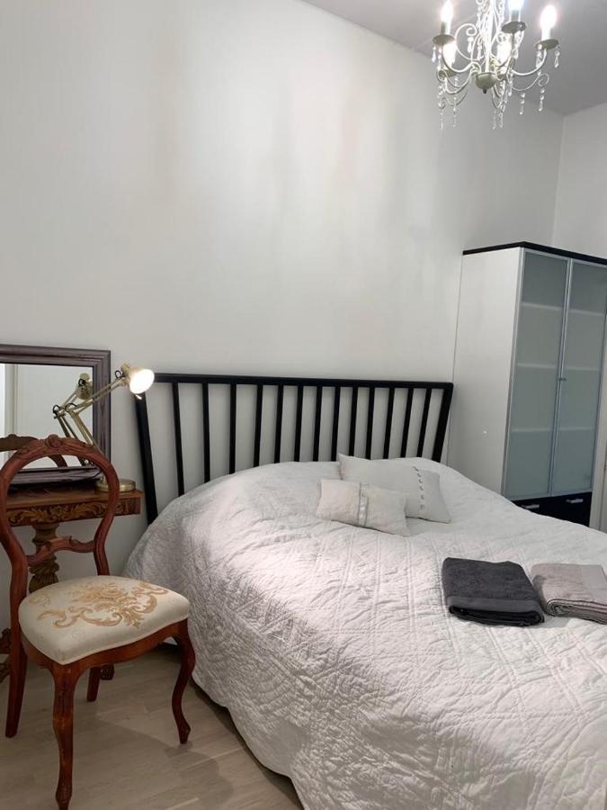 Modern Apartment Nearby Airport Vantaa Bagian luar foto