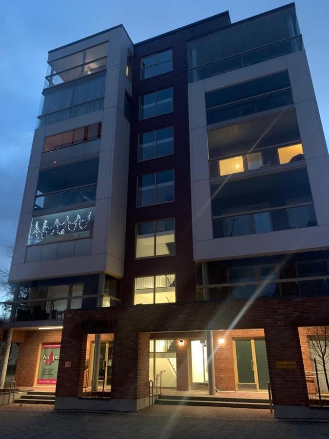 Modern Apartment Nearby Airport Vantaa Bagian luar foto