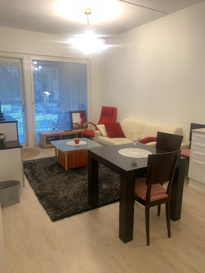 Modern Apartment Nearby Airport Vantaa Bagian luar foto